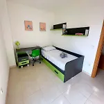 公寓 2 Bedroom In With Pool 德尼亚