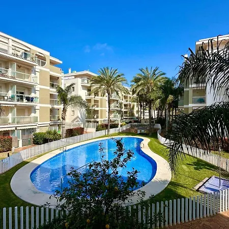 2 Bedroom In With Pool Appartement *