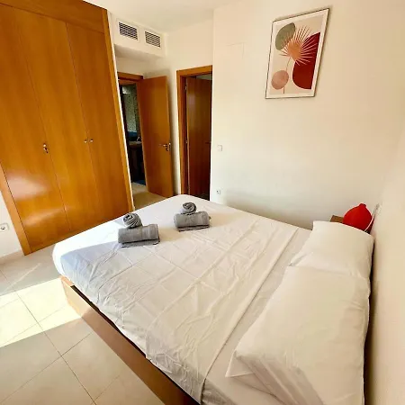 2 Bedroom In With Pool